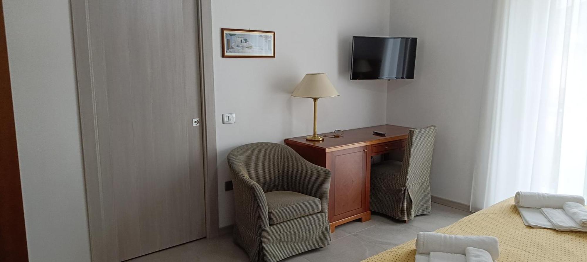 Villa Mariana Bed And Breakfast Saluzzo Kültér fotó