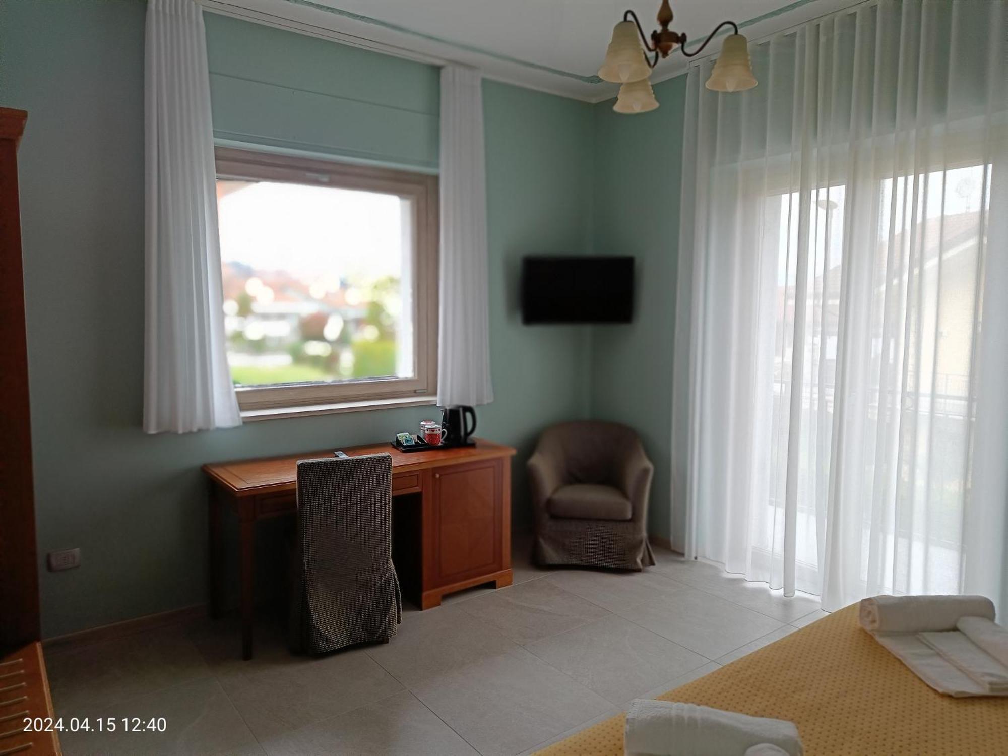 Villa Mariana Bed And Breakfast Saluzzo Kültér fotó
